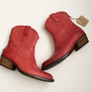 Born Wynd Leather Western Boot 